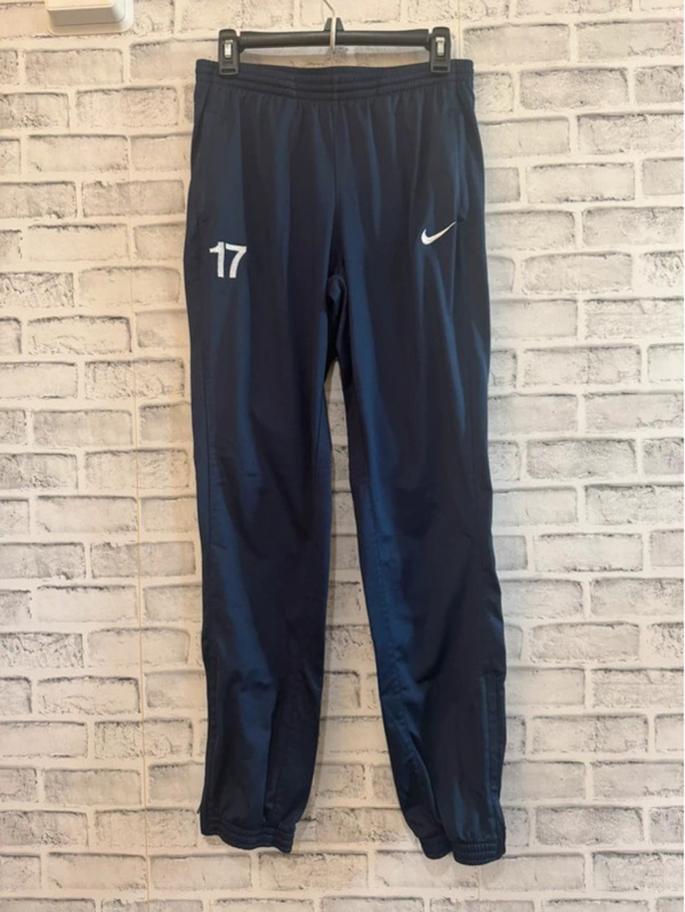 Women’s Nike dri-fit navy blue jogger athletic pants size medium